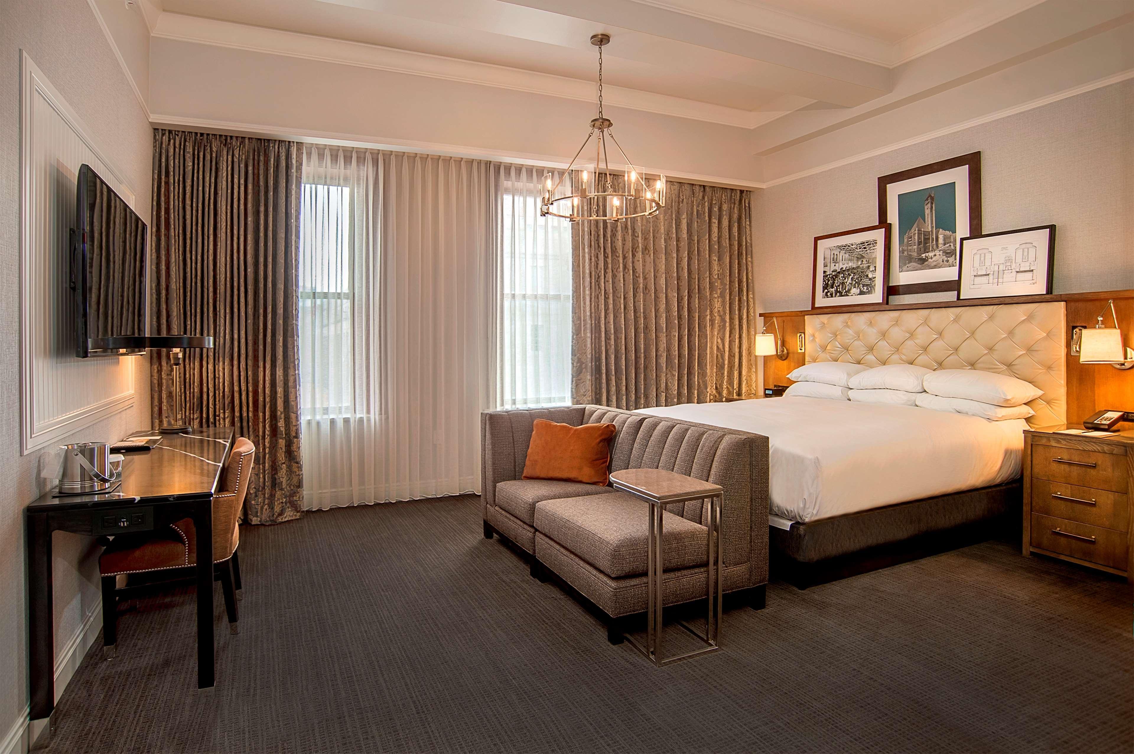St. Louis Union Station Hotel, Curio Collection By Hilton Exterior photo