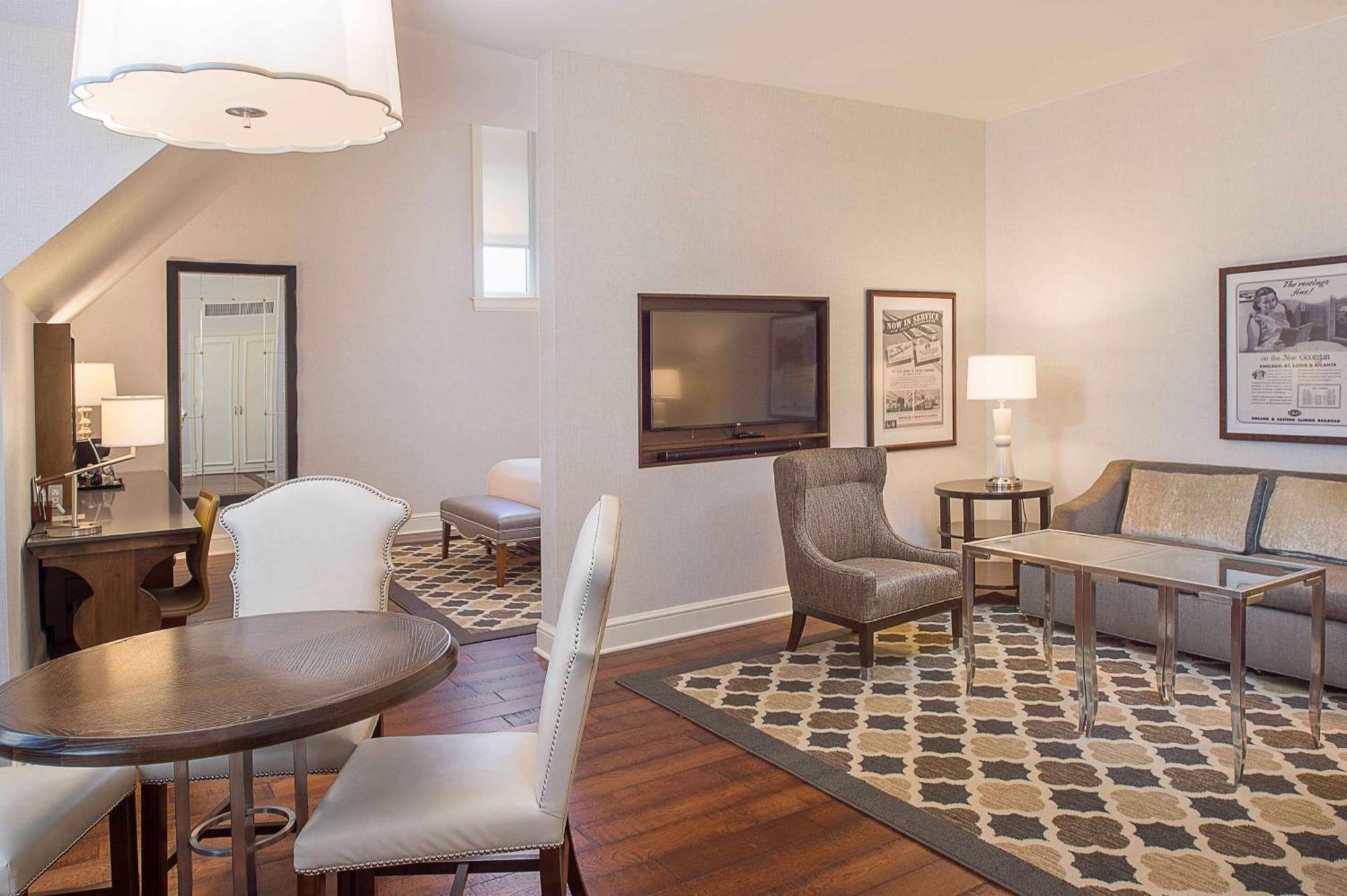 St. Louis Union Station Hotel, Curio Collection By Hilton Exterior photo
